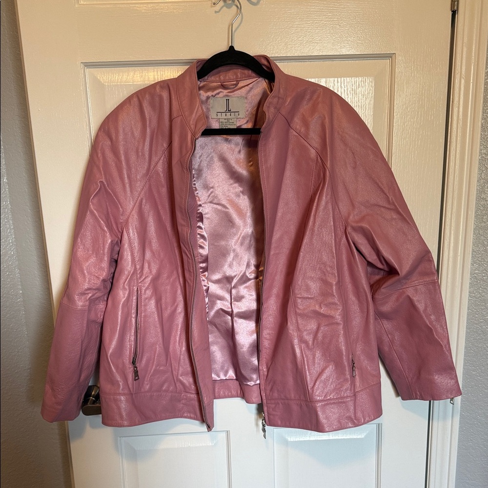Women's Dusty Pink Leather Jacket with Zip Pockets